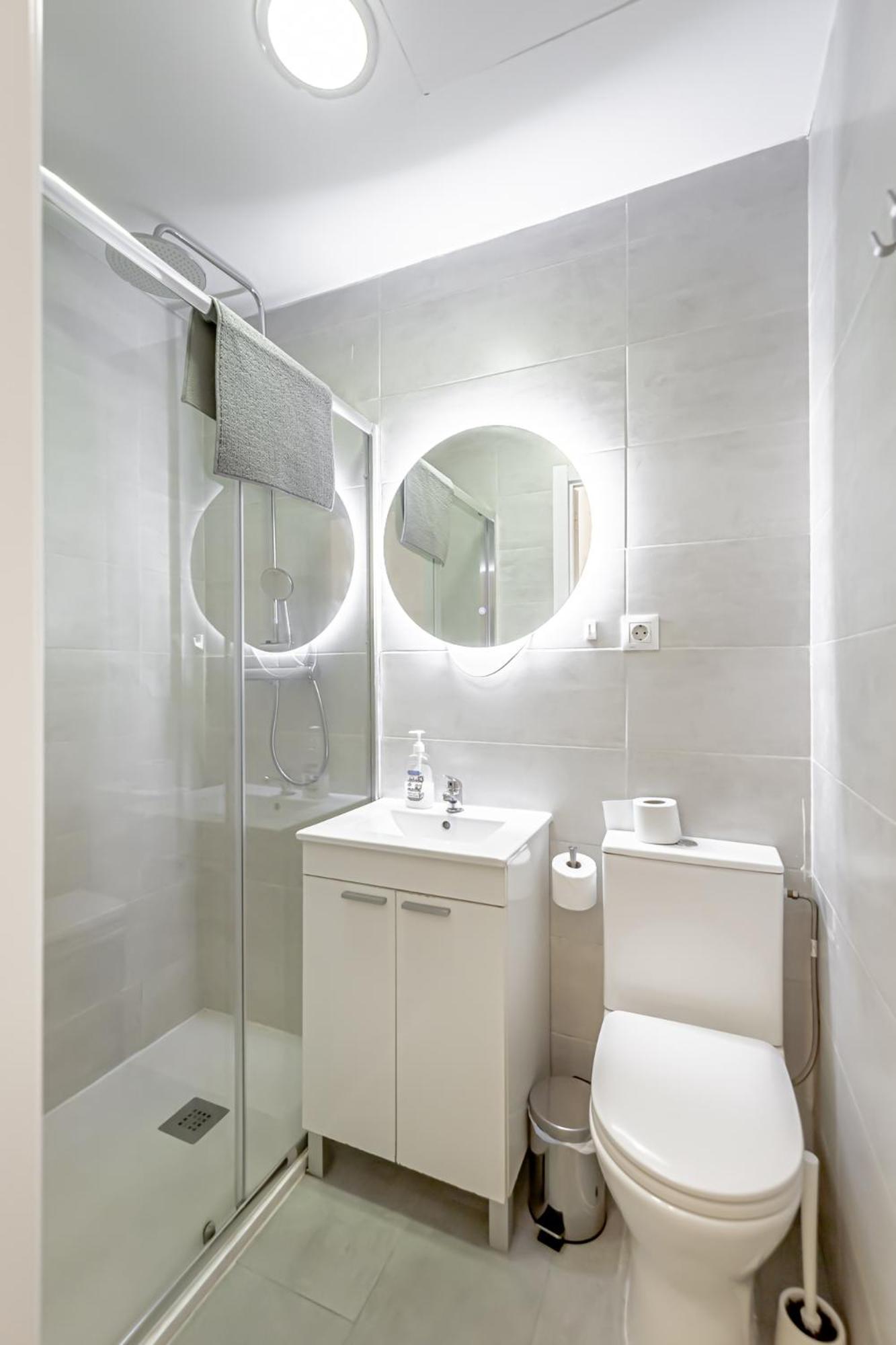 Apartamentos Tetuan Madrid Buitenkant foto